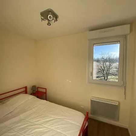 T2 Situe A Proximite Des Thermes Du Connetable - Fr-1-541-6